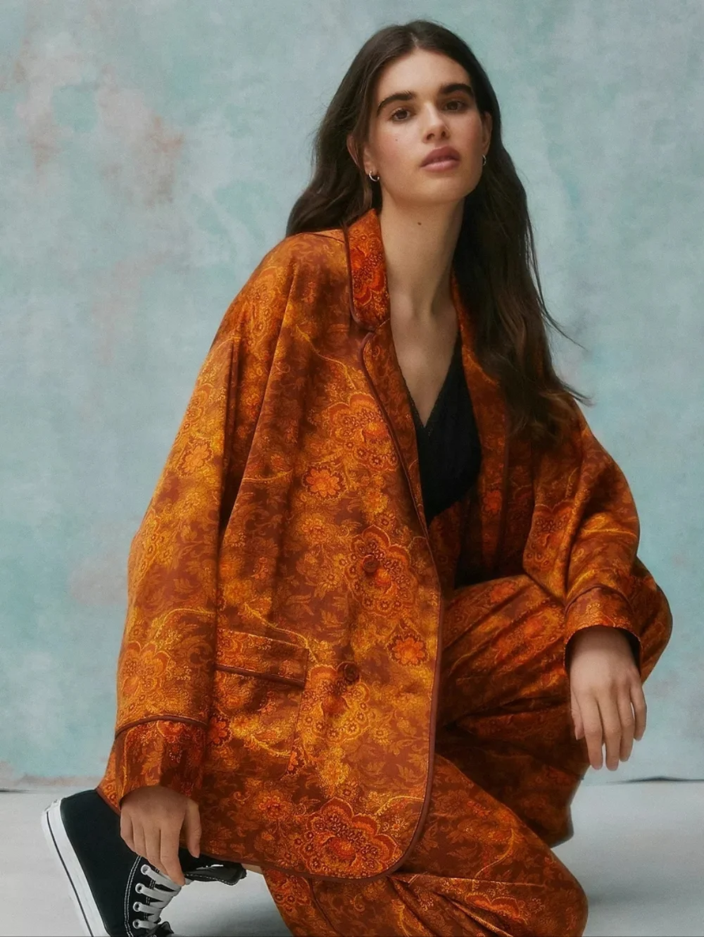 Laura Ashley UO Exclusive Reese Pyjama Top / Silken Blazer Paisley Jacquard - Picture 15 of 15